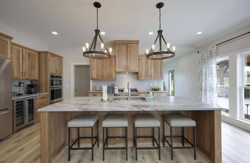 Lebanon House | Majestic Manor-Hundred Acre-Pool/Spa/Golf & more!