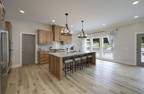 Lebanon House | Majestic Manor-Hundred Acre-Pool/Spa/Golf & more!