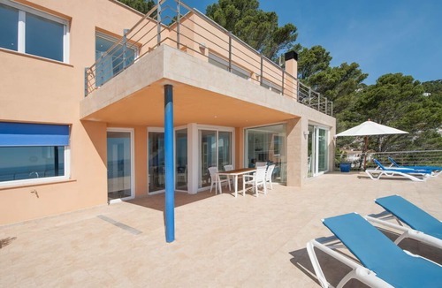 Aiguablava Villa | Majestic sea view villa with jet-stream private pool, wifi internet and 6 sleeps