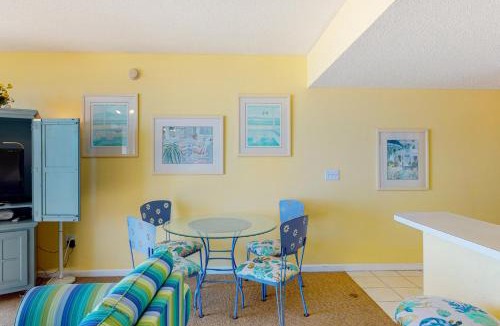 Miramar Beach Apartment | Majestic Sun B0206