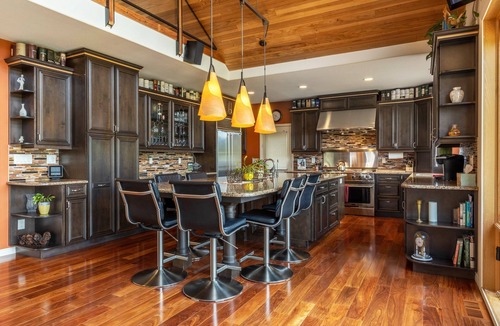 Parkdale House | Majestic Views, Hot Tub