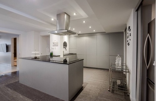 Griffintown House | Majestic Villa in Downtown Griffintown