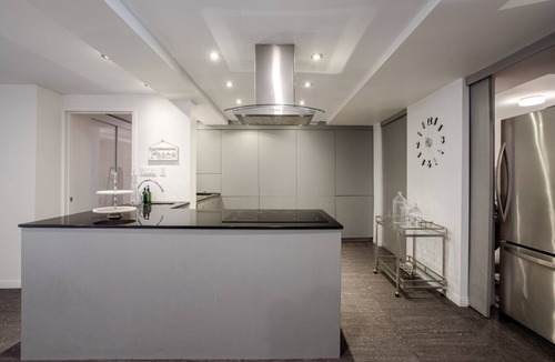 Griffintown House | Majestic Villa in Downtown Griffintown