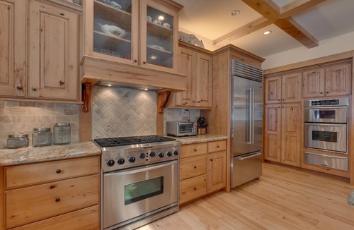 Truckee House | Majestic Woods at Tahoe Donner By Tahoe Getaways w/Private Hot Tub and HOA Beach, Pool, Tennis