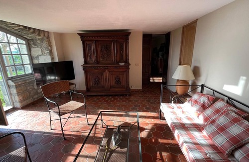 Mane Other | Majestueuse Citadelle de Mane