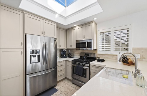 Laguna Beach Villa | Majorca Surf, Swim, stroll to main beach. Rlx