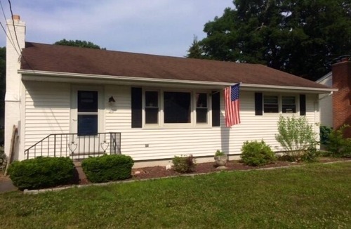 Old Lyme House | Make Memories in Charming Hawk's Nest Beach!