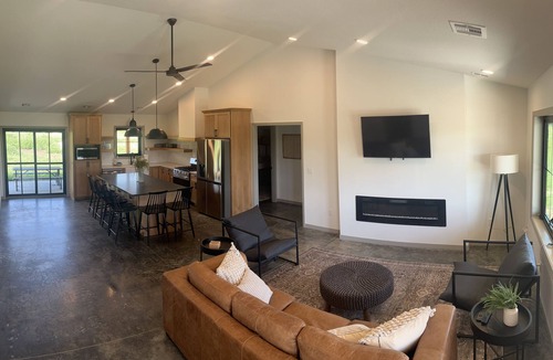 Fort Scott House | Make some memories at the unique and family-friendly Rocky Acres