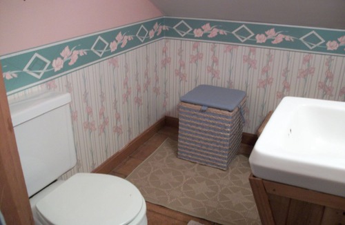 Town Hill House | Make your 2026 Reservations - Pet Friendly