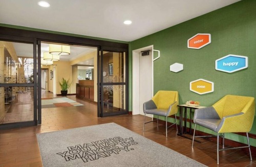 South Portland House | Make Your Trip More Enjoyable! 4 Classy Units, Free Breakfast, Parking!