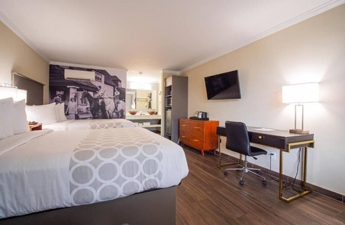 Ocala Hotel | Make Your Trip More Enjoyable! Pets Allowed, Onsite Pool, Free Breakfast