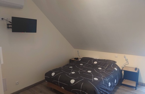 Chilleurs-aux-Bois House | Make yourself at home! Quiet, functional accommodation, sports and games area.