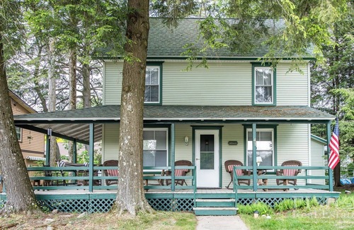 Eagles Mere Cottage | Make yourself at home at "Welch" Cottage in Eagles Mere.