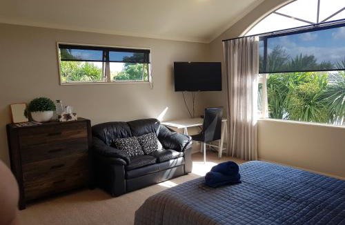 Hamilton House | Makepeace Place Homestay