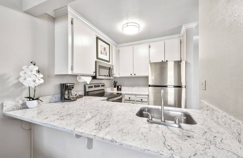 South Lake Tahoe Hotel | Making The Best Memories Along The Way! 4 Comfortable Units, Free Breakfast