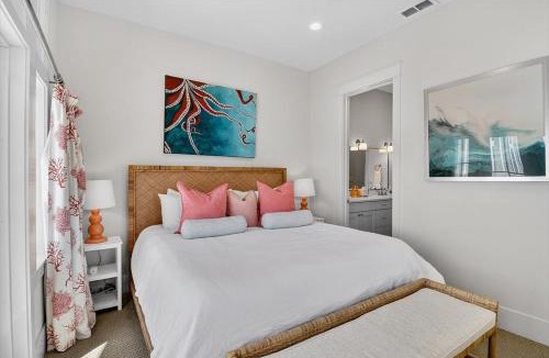Cinnamon Shore Villa | Making Waves TC 9108
