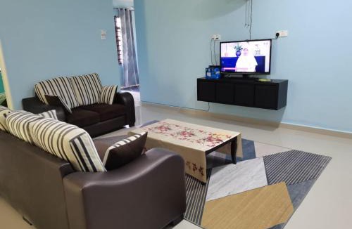 Marang House | Makmur Homestay Marang