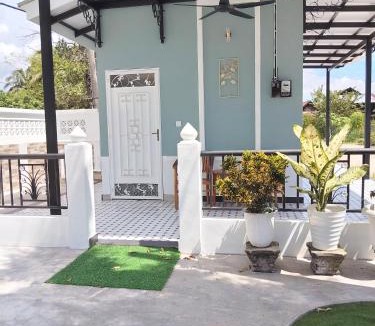 Central Seberang Perai House | Makwan Homestay D