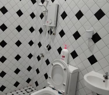 Central Seberang Perai House | Makwan Homestay D