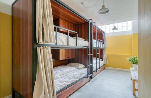 Birmingham City Centre Hostel | Malacuna Birmingham