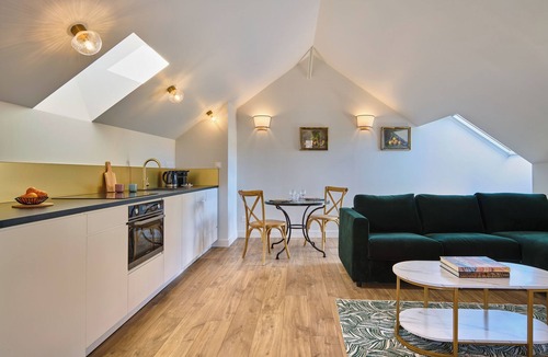 Chartres Apartment | Maleyssie Les Suites