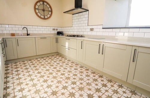 Fourstones Near Bentham Cottage | MALHAM, pet friendly, with pool in Long Preston