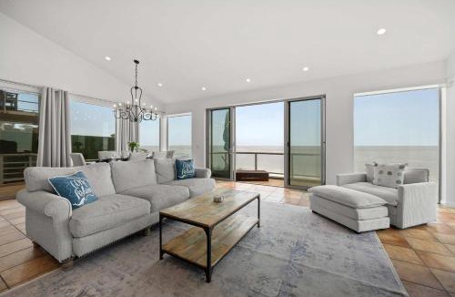 Western Malibu House | Malibu 4BR with Direct Beach Access by Colby and Conrad