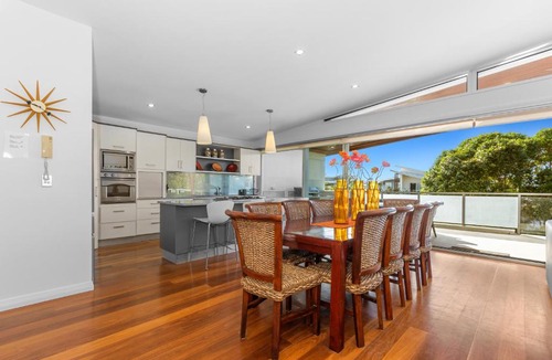 Kingscliff House | Malibu Beach House by Kingscliff Accommodation