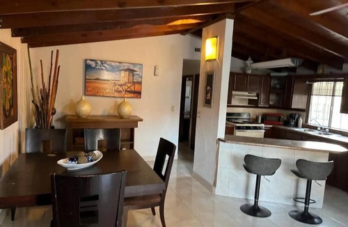 La Joya House | Malibu low-rise house