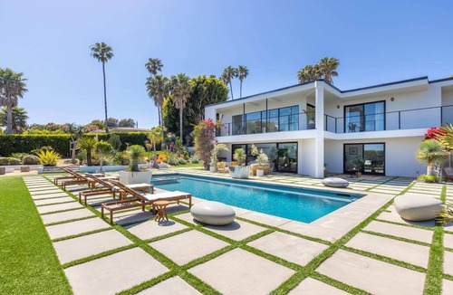 Malibu House | Malibu Luxury 4 BR Home w Pool and Ocean Views