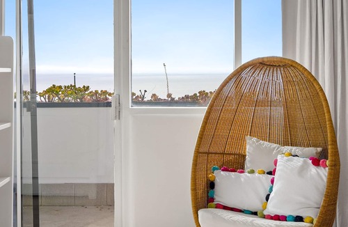 Western Malibu House | Malibu Oceanview Villa. Only Steps to the Beach!