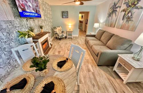 North Redington Beach Hotel | Malibu Resort Motel