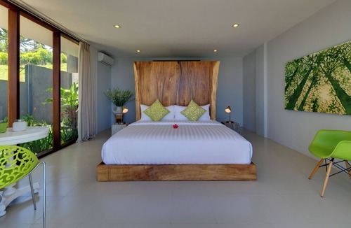 Senggigi Bed & Breakfast | Malimbu Cliff Villa