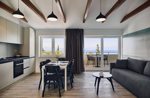Malinska Hotel | Malinska Green Apartments
