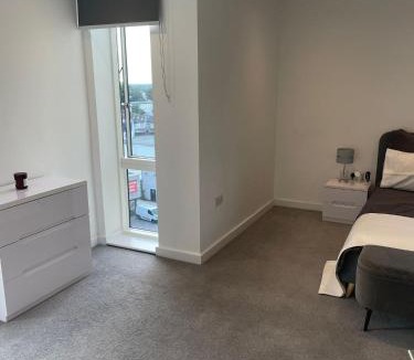 Waddon Apartment | MALIXA Uk