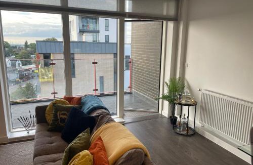 Waddon Apartment | MALIXA Uk