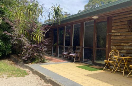 Mallacoota Apartment | Mallacoota Log cabins
