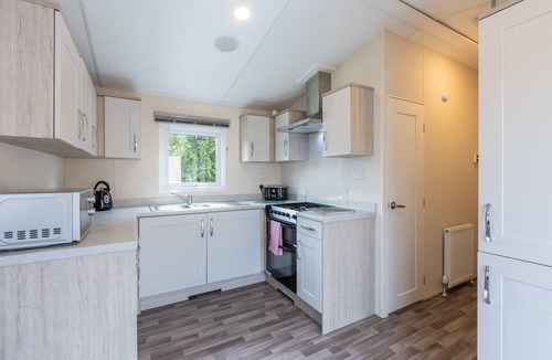 Malton Cabin | Mallard Lodge - Hot Tub