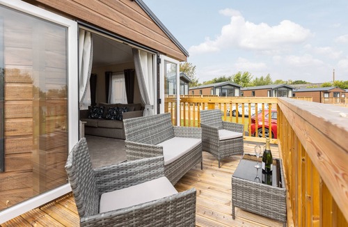 Malton Cabin | Mallard Lodge - Hot Tub