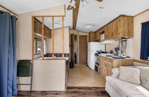 Russell House | Mallard PM B-17