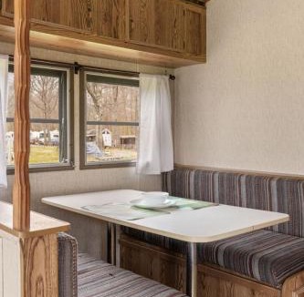 Russell House | Mallard PM B-17