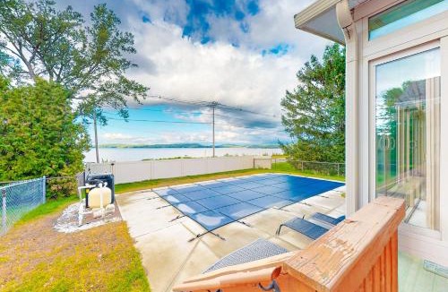 Colchester House | Malletts Bay Getaway