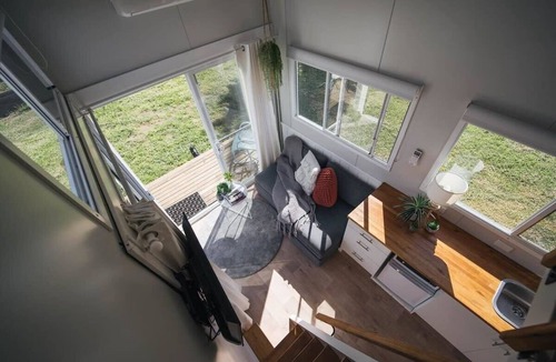 Freemans Reach House | Malniri Park by Tiny Away