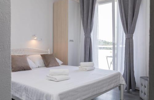 Brna Apartment | MALOA One bedroom White