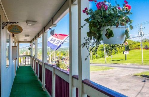 Whippleville Hotel | Malone Inn
