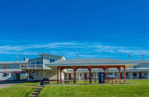 Whippleville Hotel | Malone Inn