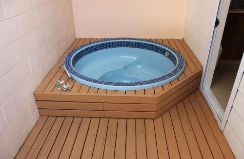 Fenton Street Hotel | Malones Spa Motel