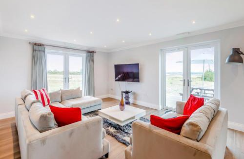 Althorne House | Mals Barn