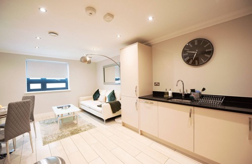 Reading Apartment | Malthouse Court