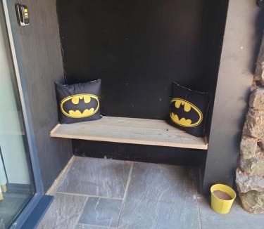 Forsbrook House | Malthouse Farm Cottage Batcave